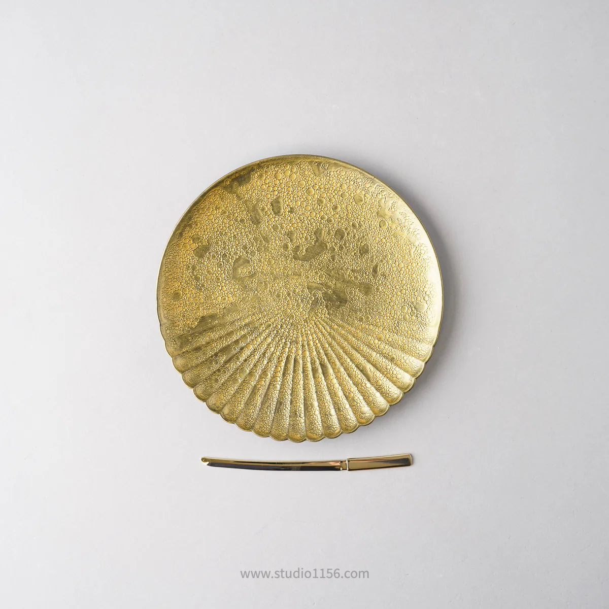 有田焼 片菊割プレート(S) 16.5cm